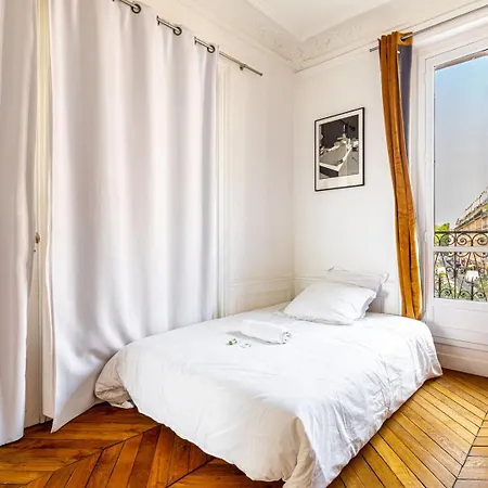 Guestready - Parisien Dans Le 10eme * باريس